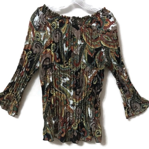 Kim Rogers Tops - ♥️SOLD♥️ Kim Rogers Long Sleeve Pleated Paisley